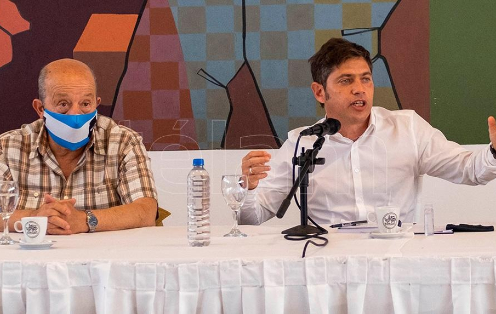 Kicillof: "Si siguen creciendo los contagios, habrá que aplicar más restricciones"