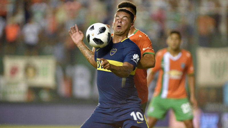 Foto- Boca Juniors y Banfield buscan levantar el primer trofeo del año en el fútbol argentino..jpg