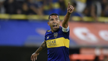 Foto- Carlitos Tevez es la carta de gol del Xeneize en el partido de ida de los octavos de final..jpg