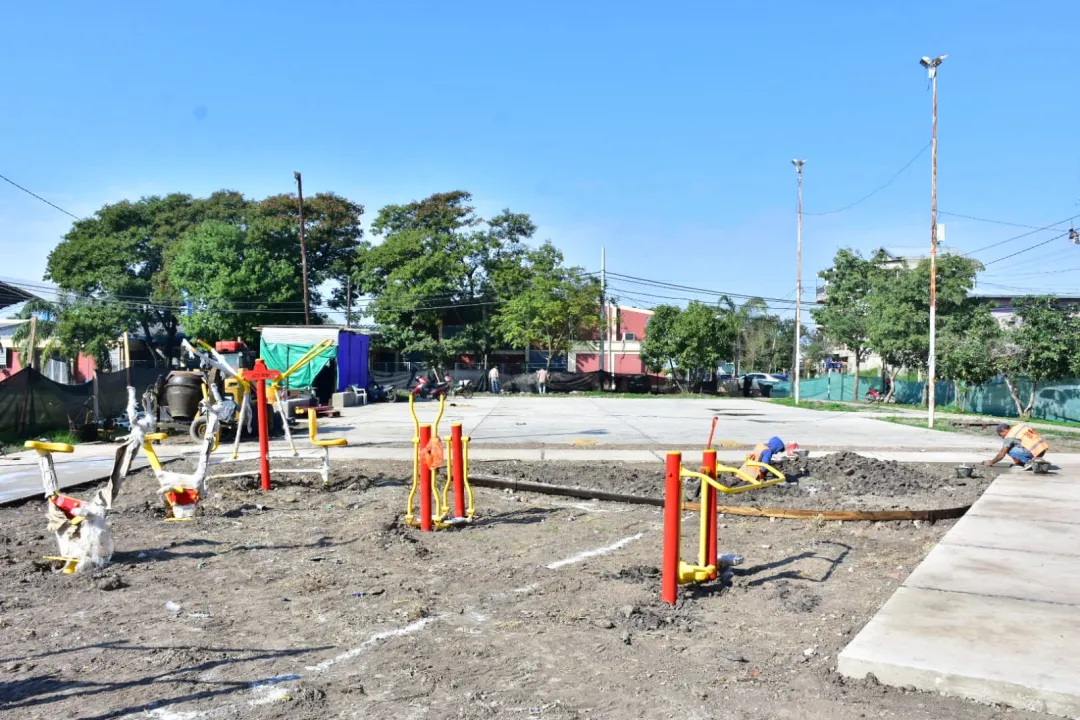 Plaza1.jpg