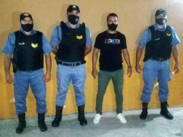Personal de Zona 3 que salvo a la vida a un hombre que se ahogaba con un trozo de carne.jpg