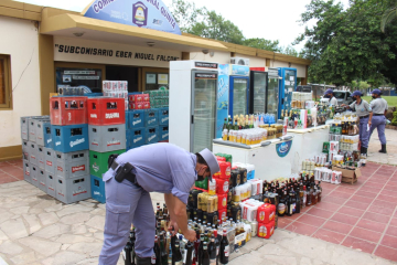 Allanamiento Comercio Büï Sim_n Bolivar (2).jpg