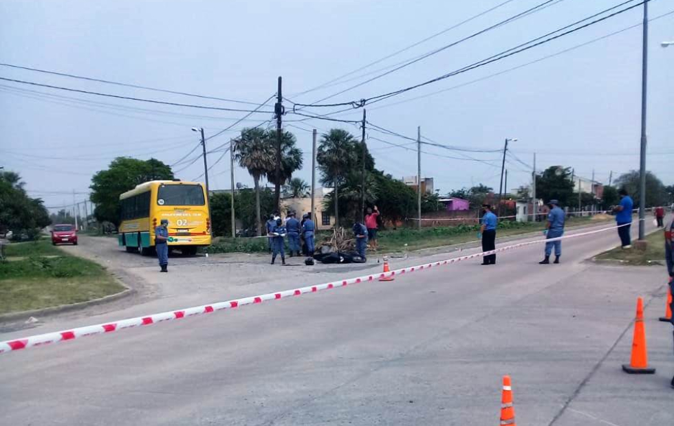 Un motociclista murió en accidente de tránsito con un colectivo urbano