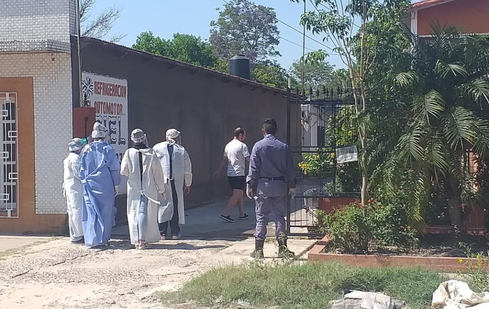 Equipos de salud realizan hisopados casa por casa en barrios de Clorinda