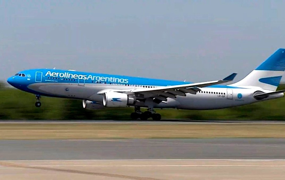 Está en Moscú el avión de Aerolíneas Argentinas que traerá más vacunas