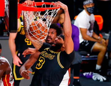 Foto- Lakers ganó el segundo juego ante Heat y sigue firme en la gran final de la NBA..jpg