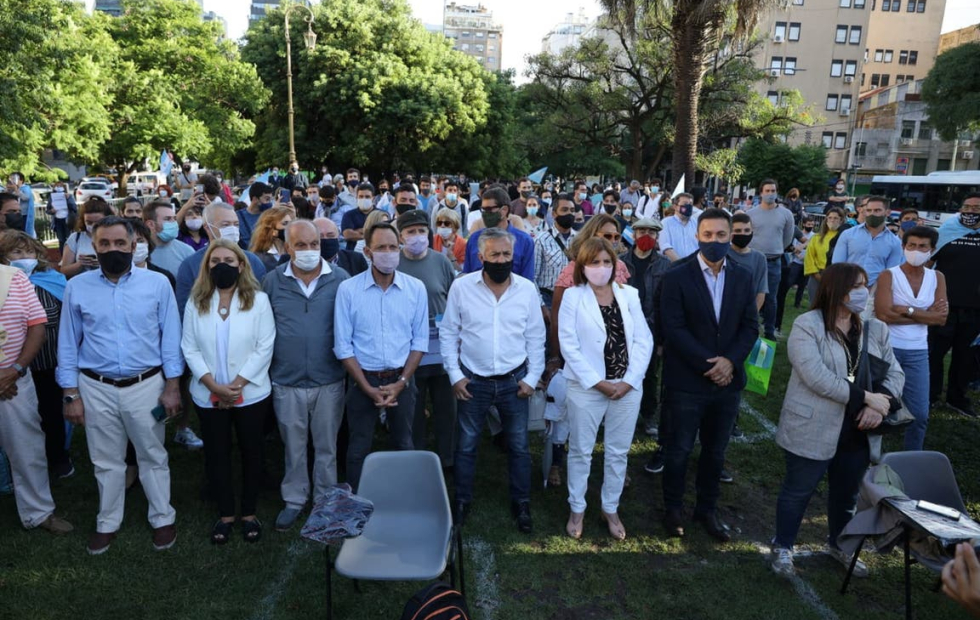 La oposición pide que Alberto Fernández brinde explicaciones en el Congreso y evalúa una presentación judicial