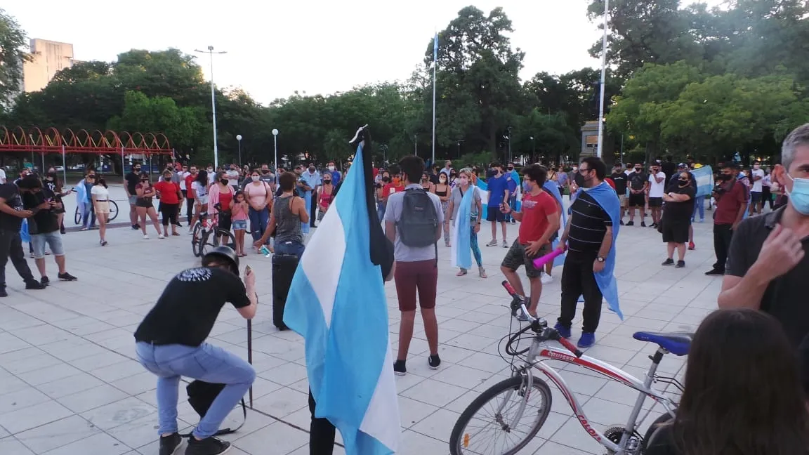 MARCHA 2.jpg