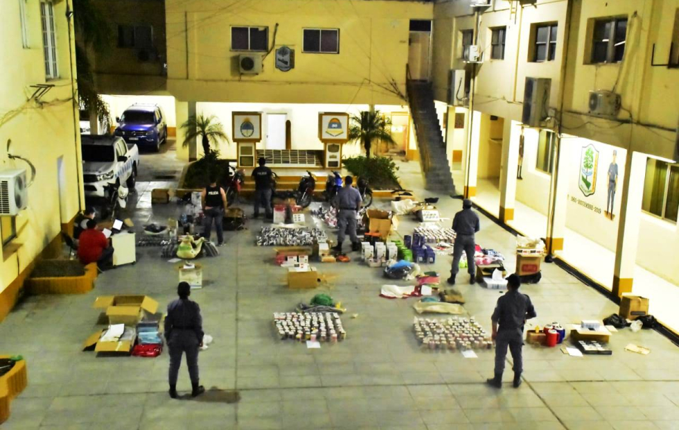Secuestran mercaderías sin aval aduanero por más de un millón de pesos