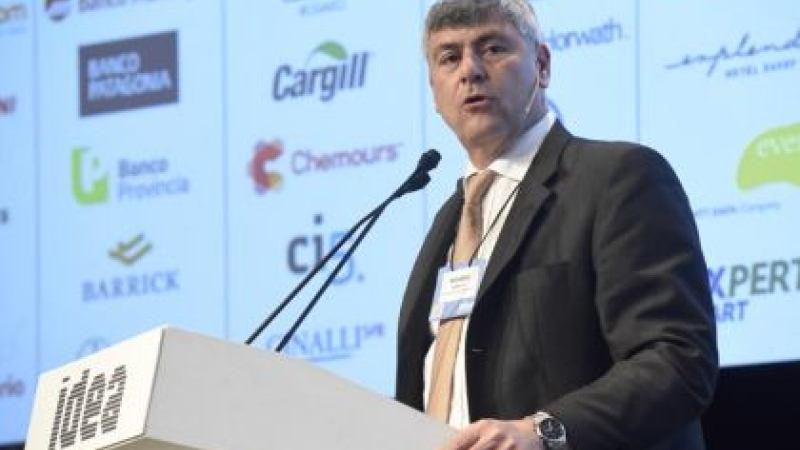buryaileministroagroindustria2015-2016.jpg
