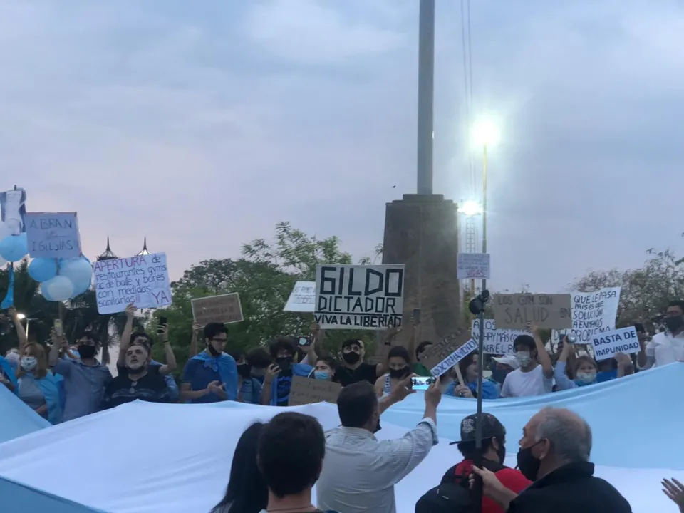 plaza 10.jpg