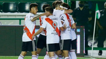 Foto- El Millonario devolvió gentilezas a Banfield y lo derrotó en el Florencio Sola..jpg