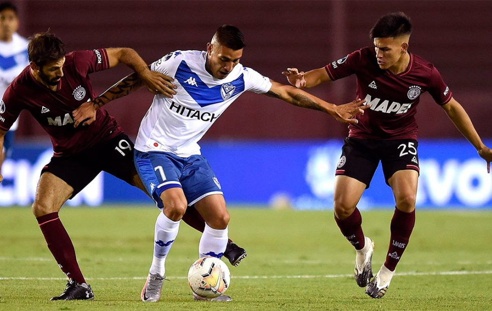 Lanús goleó a Vélez y jugará la final ante Defensa o Coquimbo