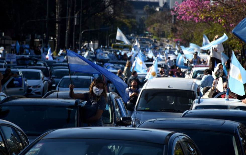 Fuertes movilizaciones contra el Gobierno en el centro porteño y distintas ciudades del país