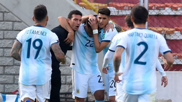 Foto- Lionel Scaloni presentó una lista amplia de jugadores para la doble jornada de eliminatorias sudamericanas..jpg