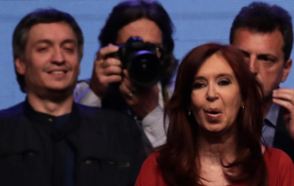 Máximo y Cristina quieren, pero no pueden
