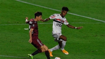 Foto- River vs San Pablo en Avellaneda por la Copa Libertadores de América.jpg