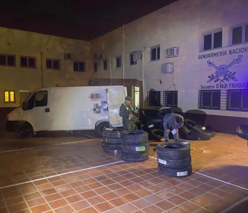 Incautan en Formosa neumáticos ilegales 1.jpeg