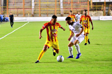 Foto- Sarmiento de Resistencia recibe a Central Norte de Salta por la zona campeonato.jpg