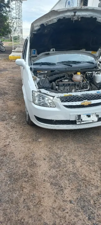 La Policía secuestró dos autos uno robado en Buenos Aires y el otro con documentación falsa (1).jpg