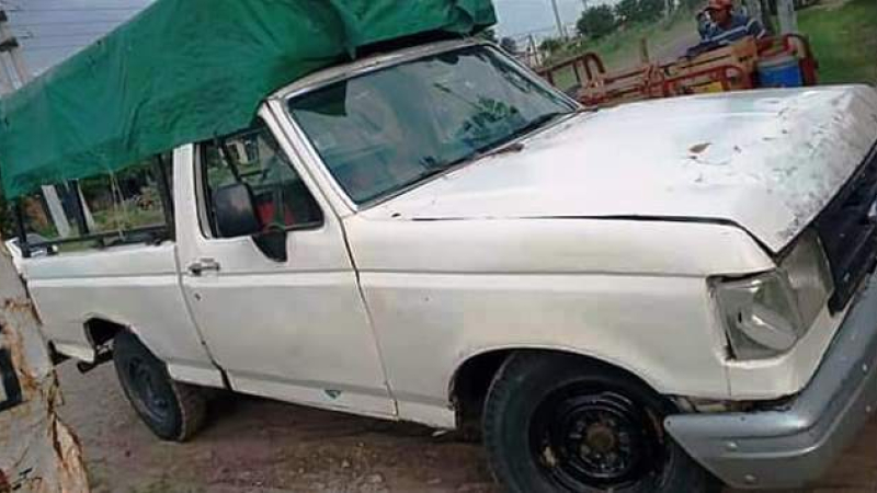 La Policía recuperó una camioneta sustraída del barrio El Porvenir...jpg