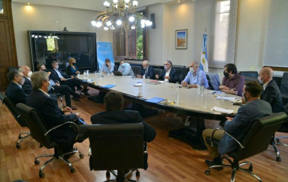 Levantan el cepo a las exportaciones y el campo termina el paro hoy