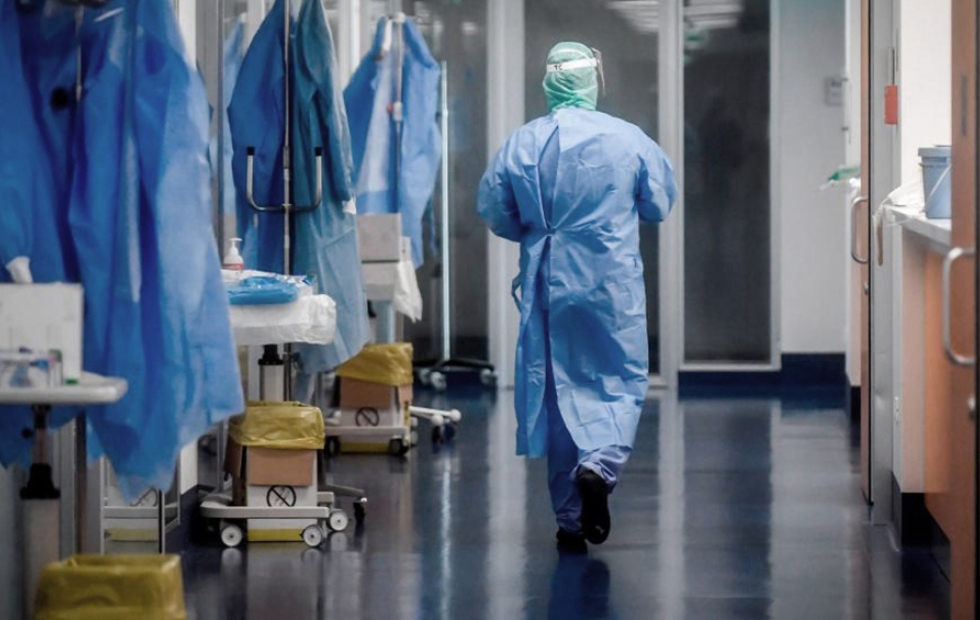 Otras 318 personas murieron y 9.524 fueron diagnosticadas con coronavirus en el país