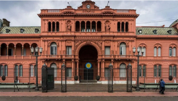 CASAROSADA.jpg