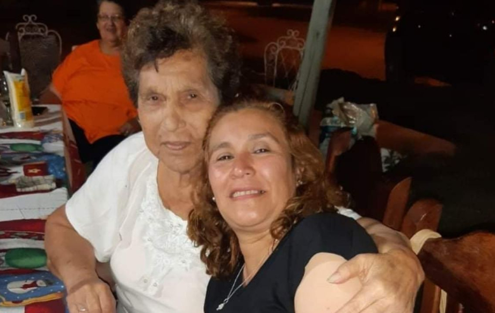 Quería despedir a su madre con cáncer: le autorizaron el ingreso pero la mujer falleció mientras ella hacía la cuarentena