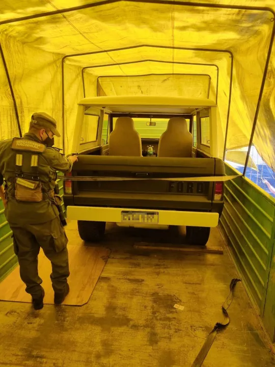 Trasladaba una camioneta de colección sin aval legal (1).jpeg