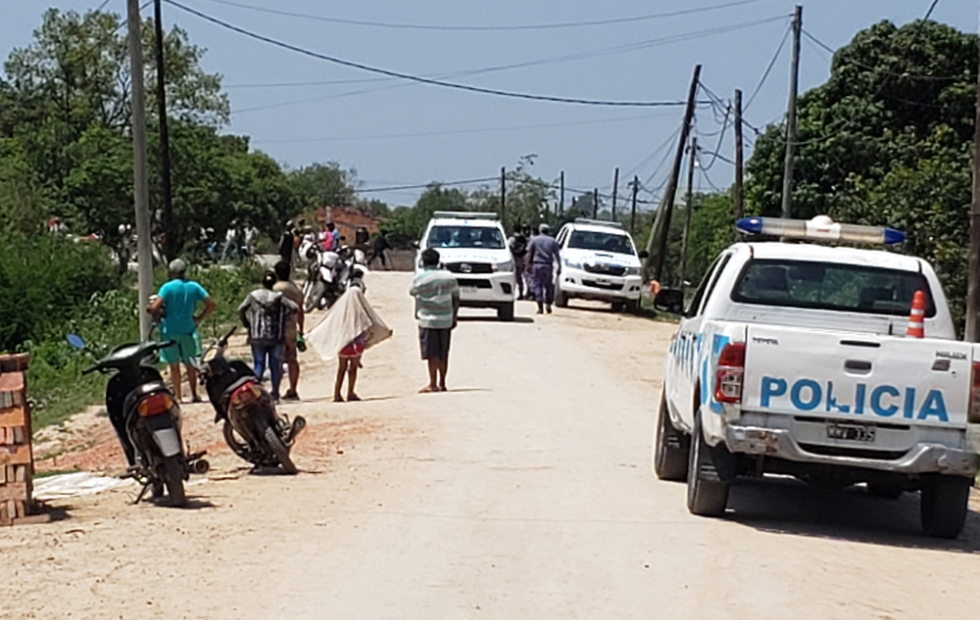 Estibadores y paseros atacaron a piedrazos a la policía