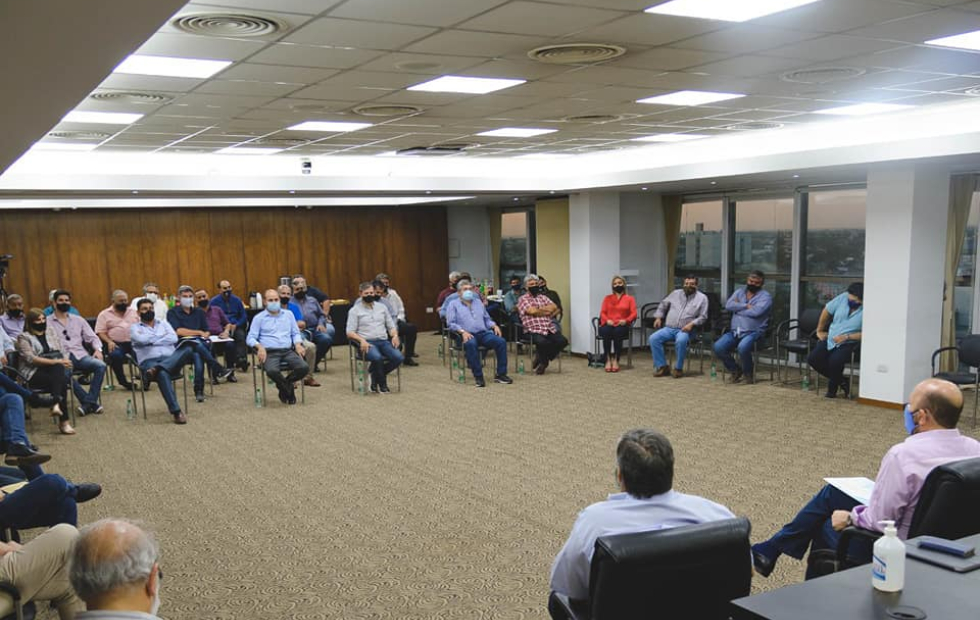 Insfrán se reunió con intendentes para coordinar el ingreso a Formosa de más de 8 mil personas