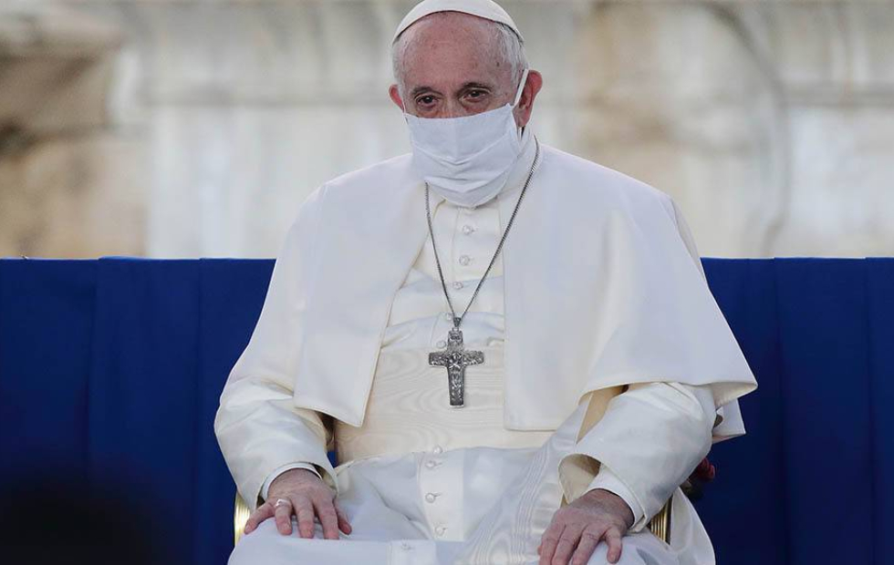 El Papa Francisco fue vacunado contra el coronavirus en el Vaticano