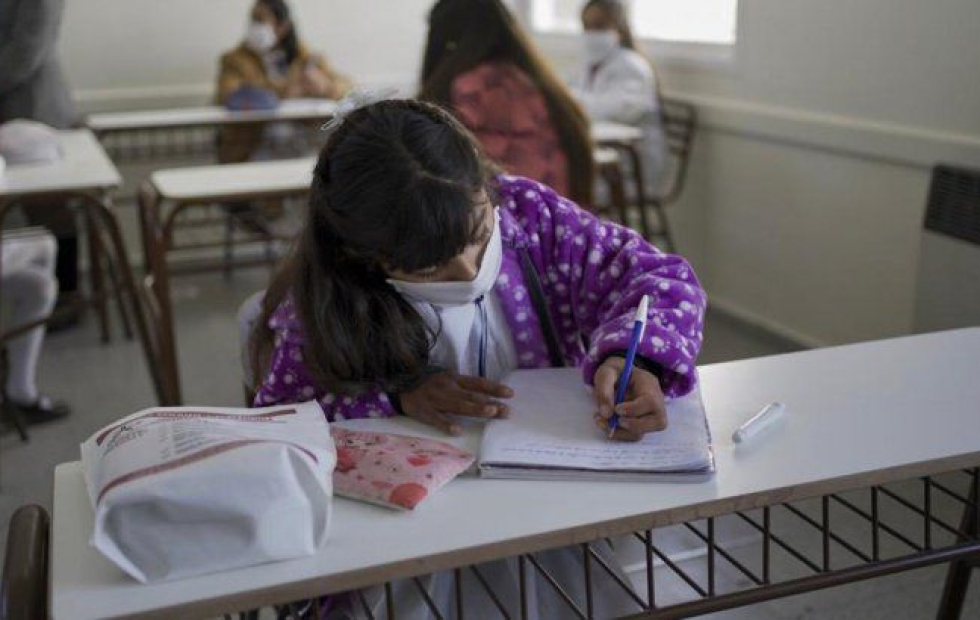 Unicef recomienda la reapertura al menos parcial de las escuelas en la región