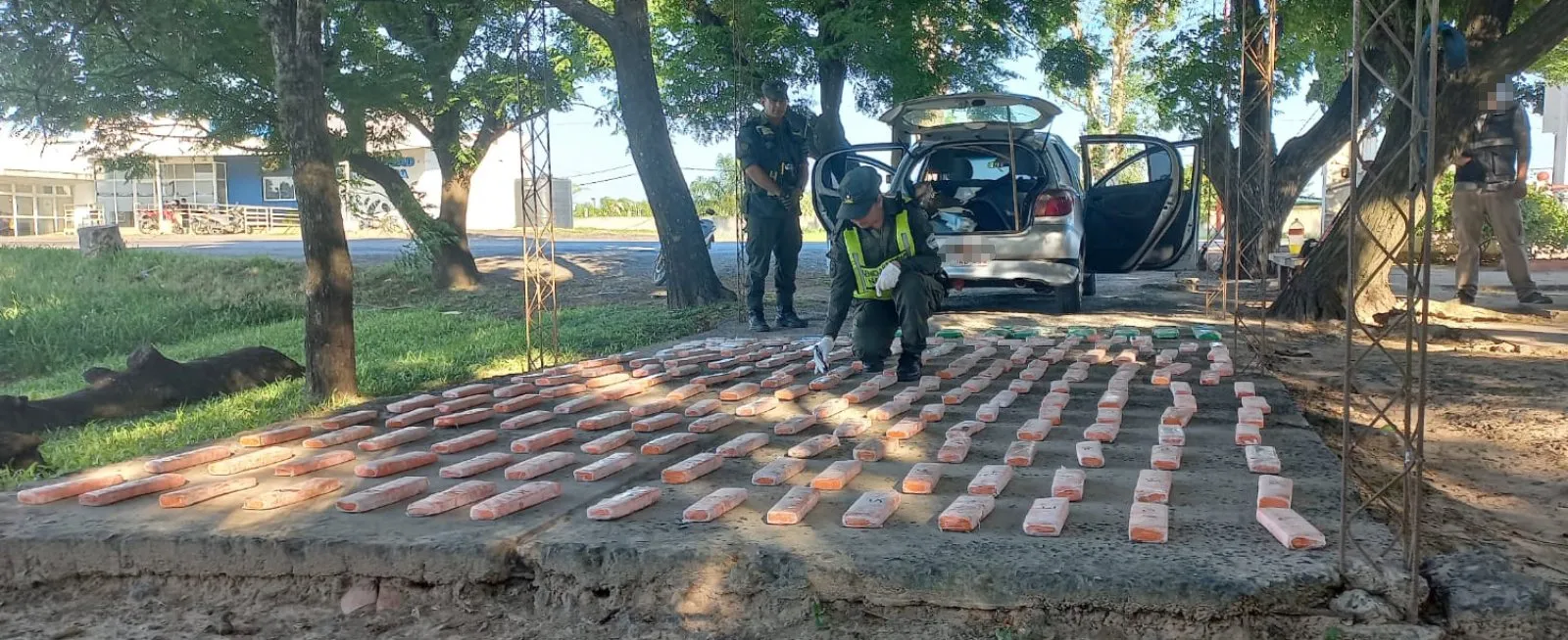 Descubren 95 kilos de marihuana.jpeg