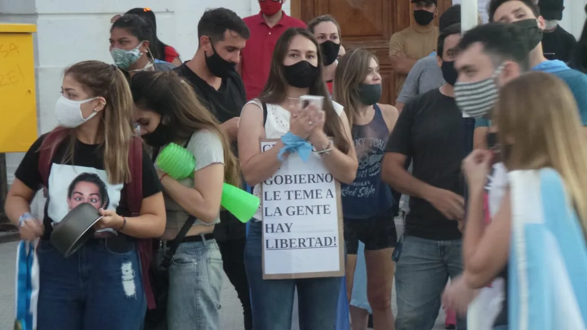 MARCHA 32.jpg